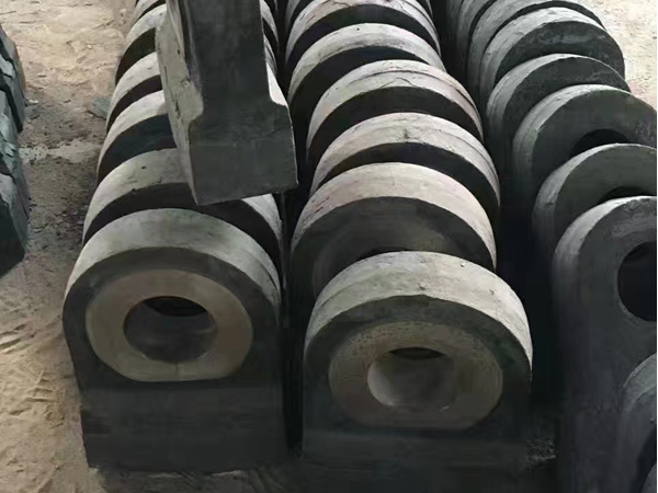 1589860654177525.jpg 破碎機(jī)錘頭發(fā)貨產(chǎn)品.jpg